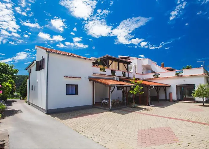 Apartament In With Sauna Kampor