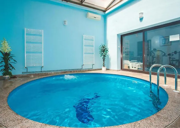 In With Sauna Kampor